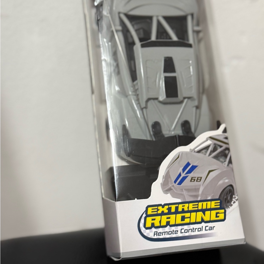 Extreme Racing Remote Control Car - Gray , unused. - Picture 2 of 4